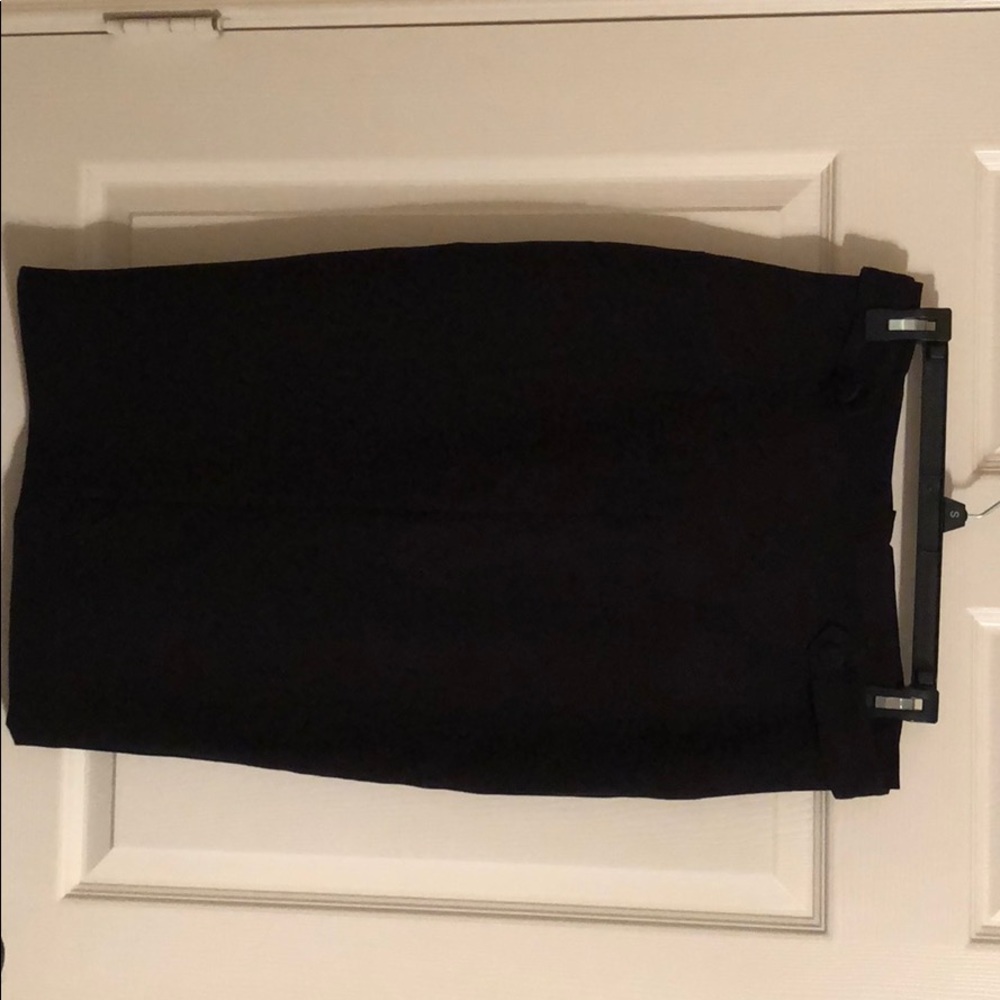 Black H&M pencil skirt